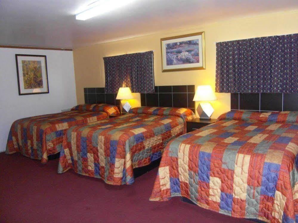 Flamingo Inn Elk City Exterior foto